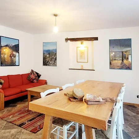 - Rustic Chic Retreat Feriehus Ballabio