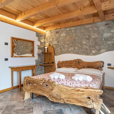 Feriehus - Rustic Chic Retreat Ballabio